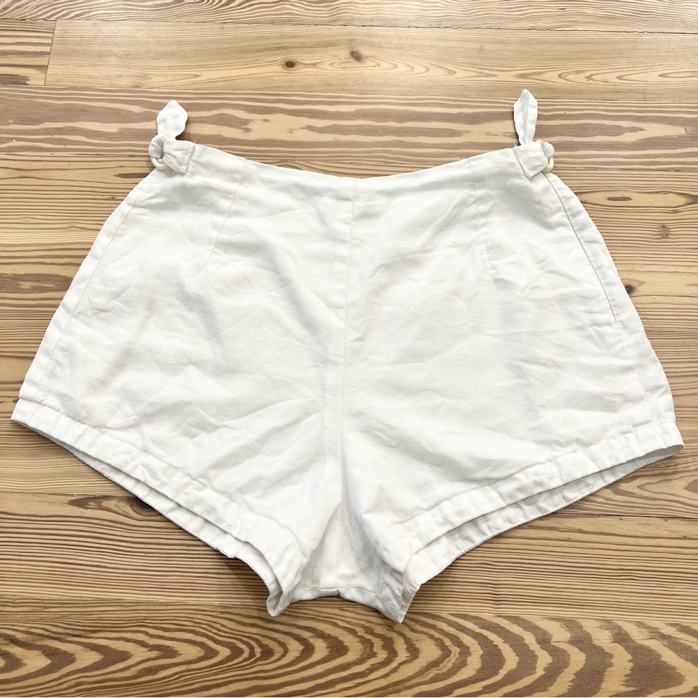 Posse White Linen Shorts Medium